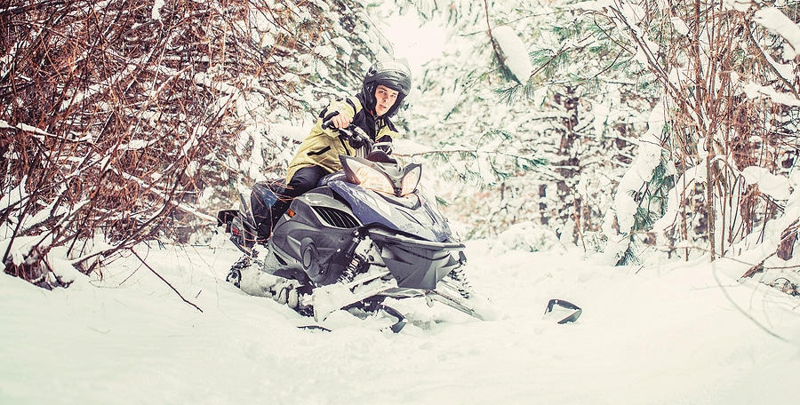 5 Snowmobile Rental Safety Tips